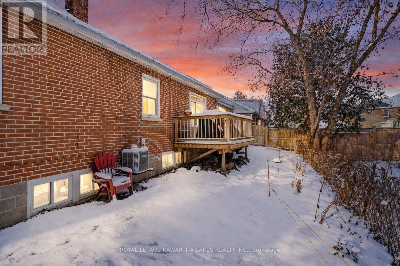 22 Albert Street N, Kawartha Lakes (Lindsay), Ontario  K9V 4J2 - Photo 43 - X12665144