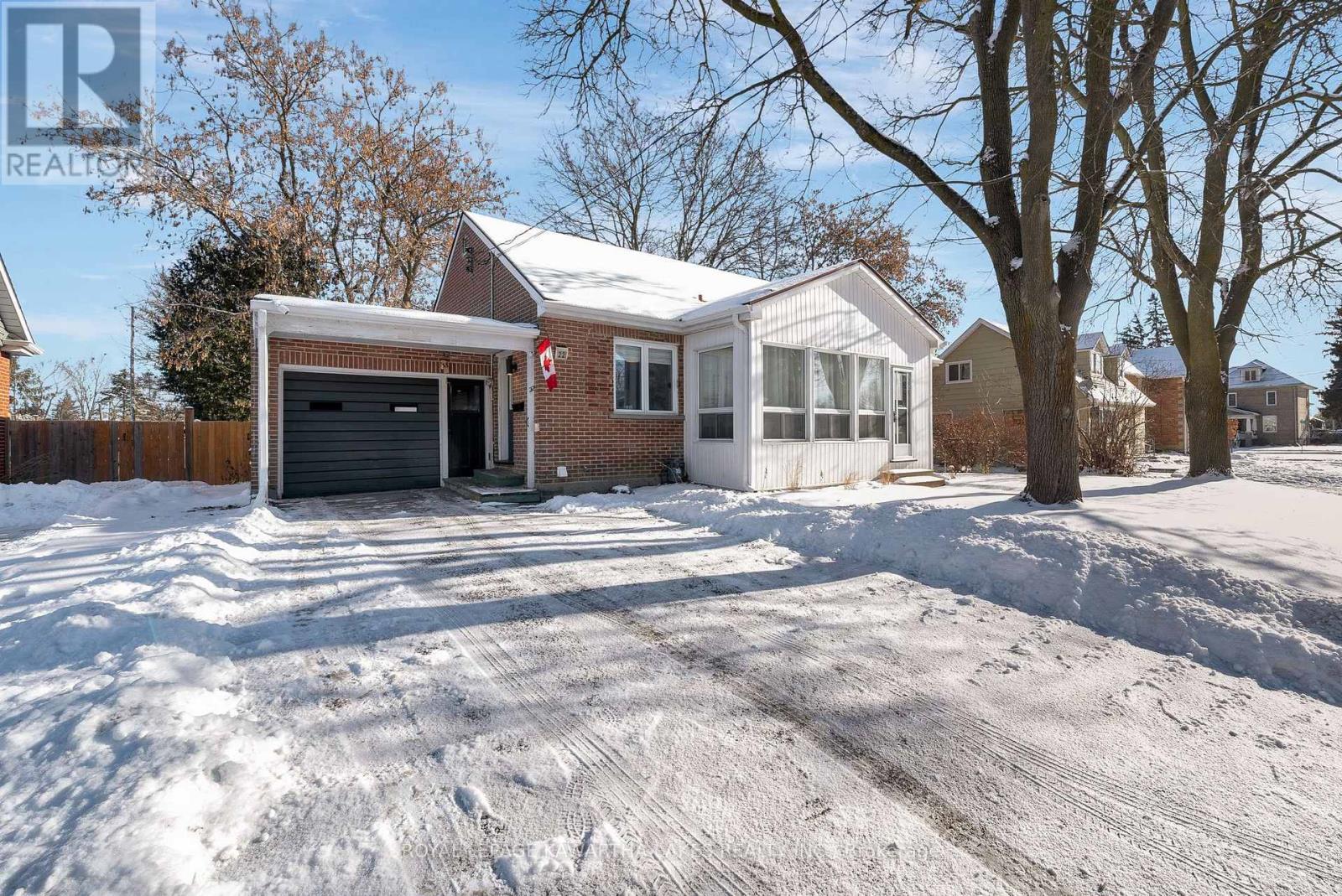 22 Albert Street N, Kawartha Lakes (Lindsay), Ontario  K9V 4J2 - Photo 7 - X12665144