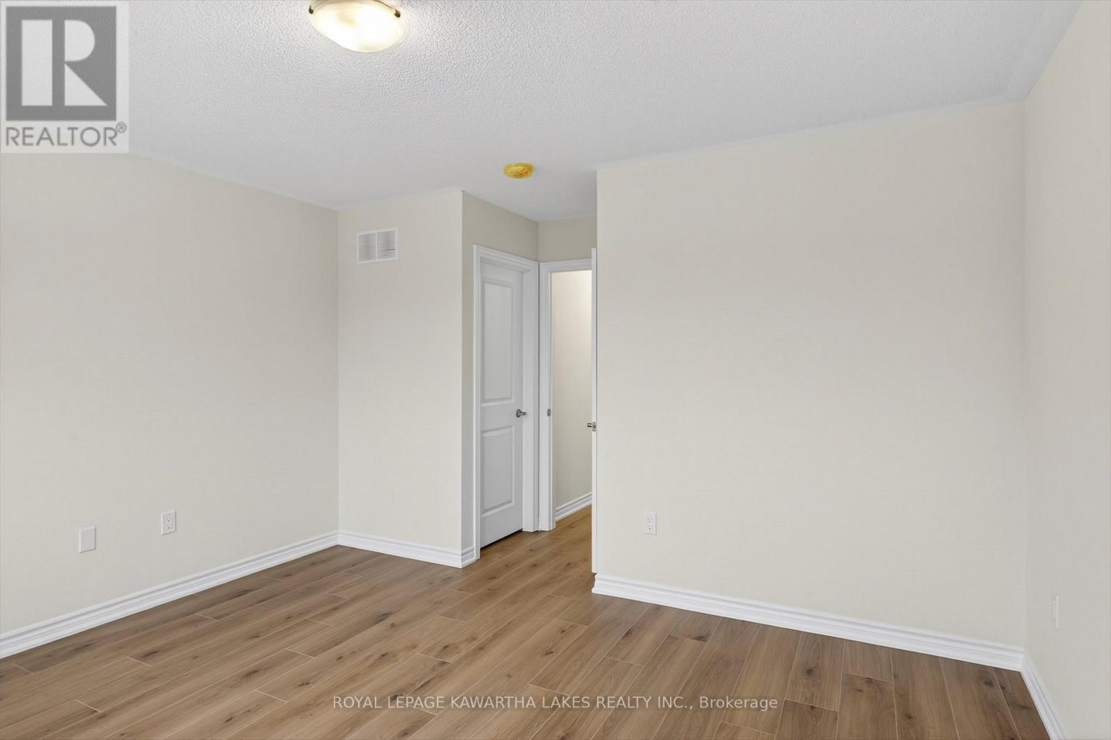 71 Watts Mew, Kawartha Lakes (Lindsay), Ontario  K9V 0T3 - Photo 26 - X12665320