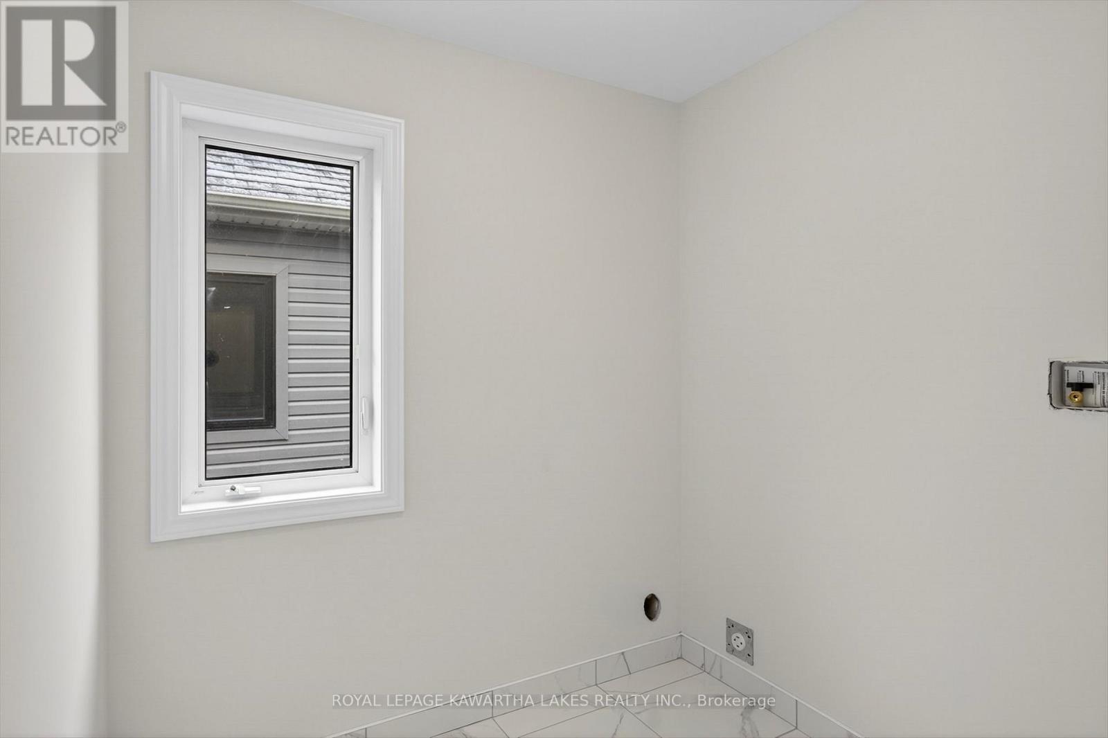 71 Watts Mew, Kawartha Lakes (Lindsay), Ontario  K9V 0T3 - Photo 35 - X12665320