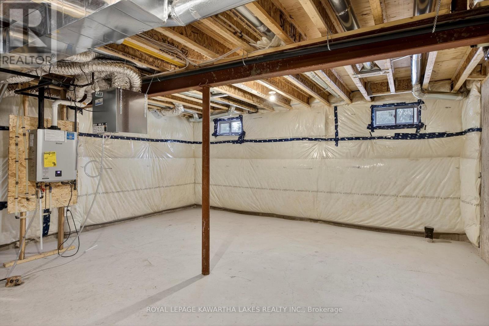 71 Watts Mew, Kawartha Lakes (Lindsay), Ontario  K9V 0T3 - Photo 39 - X12665320