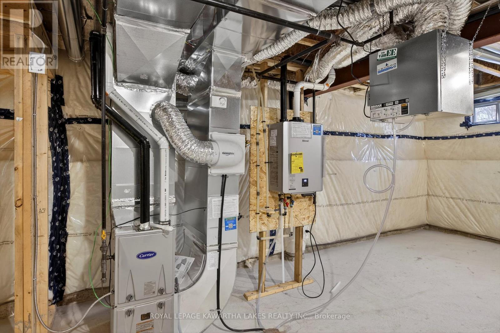 71 Watts Mew, Kawartha Lakes (Lindsay), Ontario  K9V 0T3 - Photo 42 - X12665320