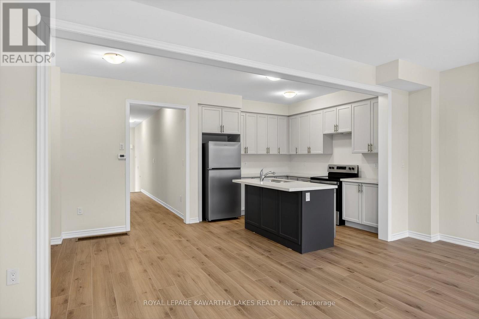 77 Watts Mew, Kawartha Lakes (Lindsay), Ontario  K9V 0T3 - Photo 20 - X12665344