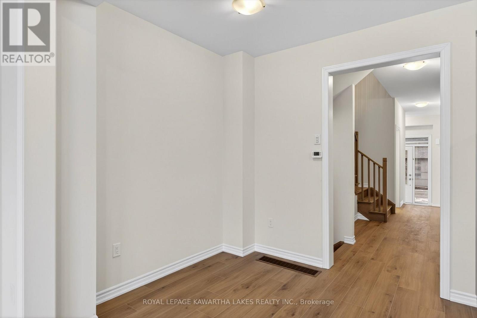 77 Watts Mew, Kawartha Lakes (Lindsay), Ontario  K9V 0T3 - Photo 21 - X12665344