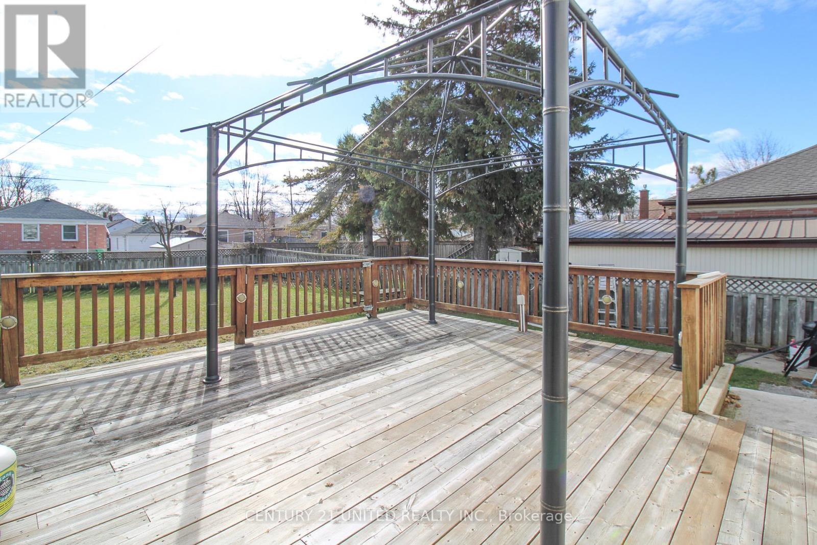 677 Orpington Road, Peterborough (Otonabee Ward 1), Ontario  K9J 4A5 - Photo 32 - X12665360