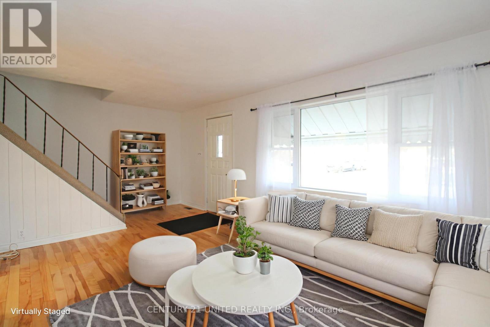 677 Orpington Road, Peterborough (Otonabee Ward 1), Ontario  K9J 4A5 - Photo 8 - X12665360