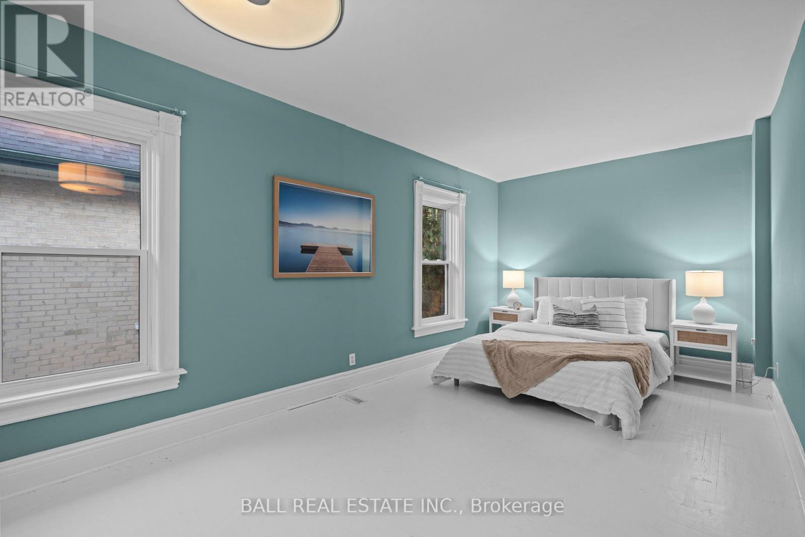 581 Aylmer Street N, Peterborough (Town Ward 3), Ontario  K9H 3W8 - Photo 24 - X12665724