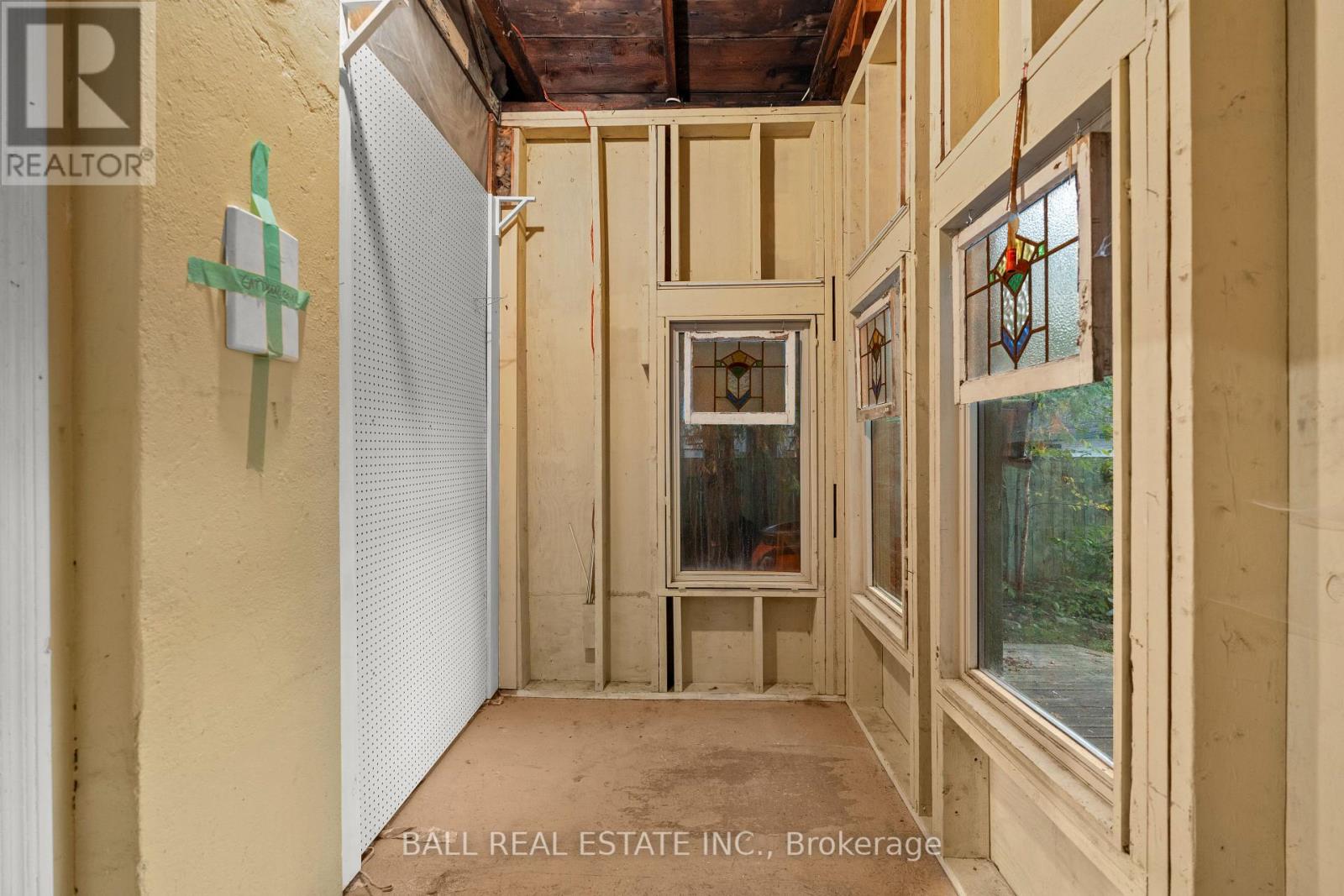 581 Aylmer Street N, Peterborough (Town Ward 3), Ontario  K9H 3W8 - Photo 42 - X12665724