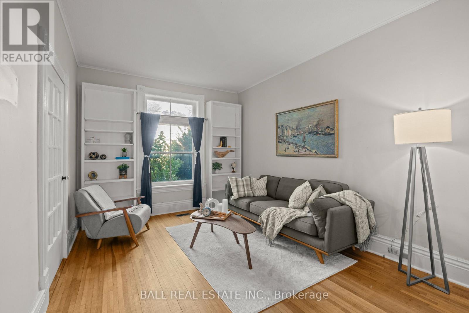 581 Aylmer Street N, Peterborough (Town Ward 3), Ontario  K9H 3W8 - Photo 9 - X12665724