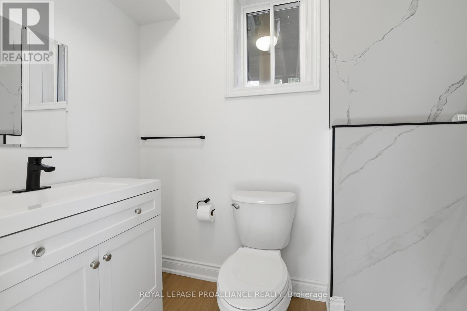 #3 - 380 Park Street N, Peterborough (Town Ward 3), Ontario  K9H 4P8 - Photo 7 - X12665914