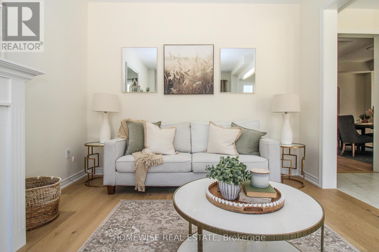 514 Clayton Avenue, Peterborough (Monaghan Ward 2), Ontario  K9K 0H5 - Photo 4 - X12666054