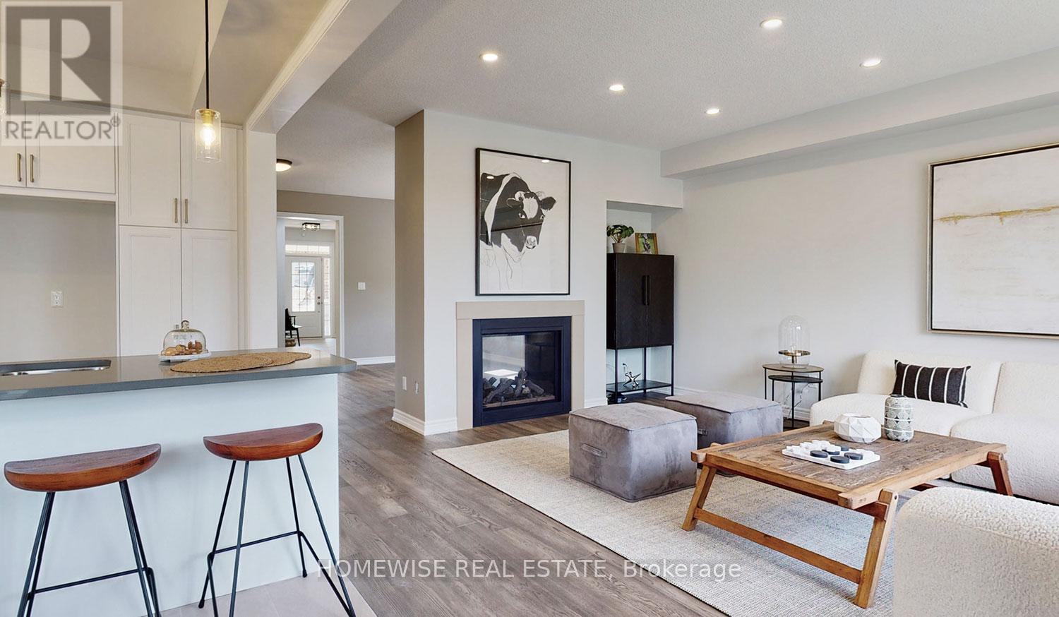 25 York Drive, Peterborough (Monaghan Ward 2), Ontario  K9K 0H5 - Photo 4 - X12666058