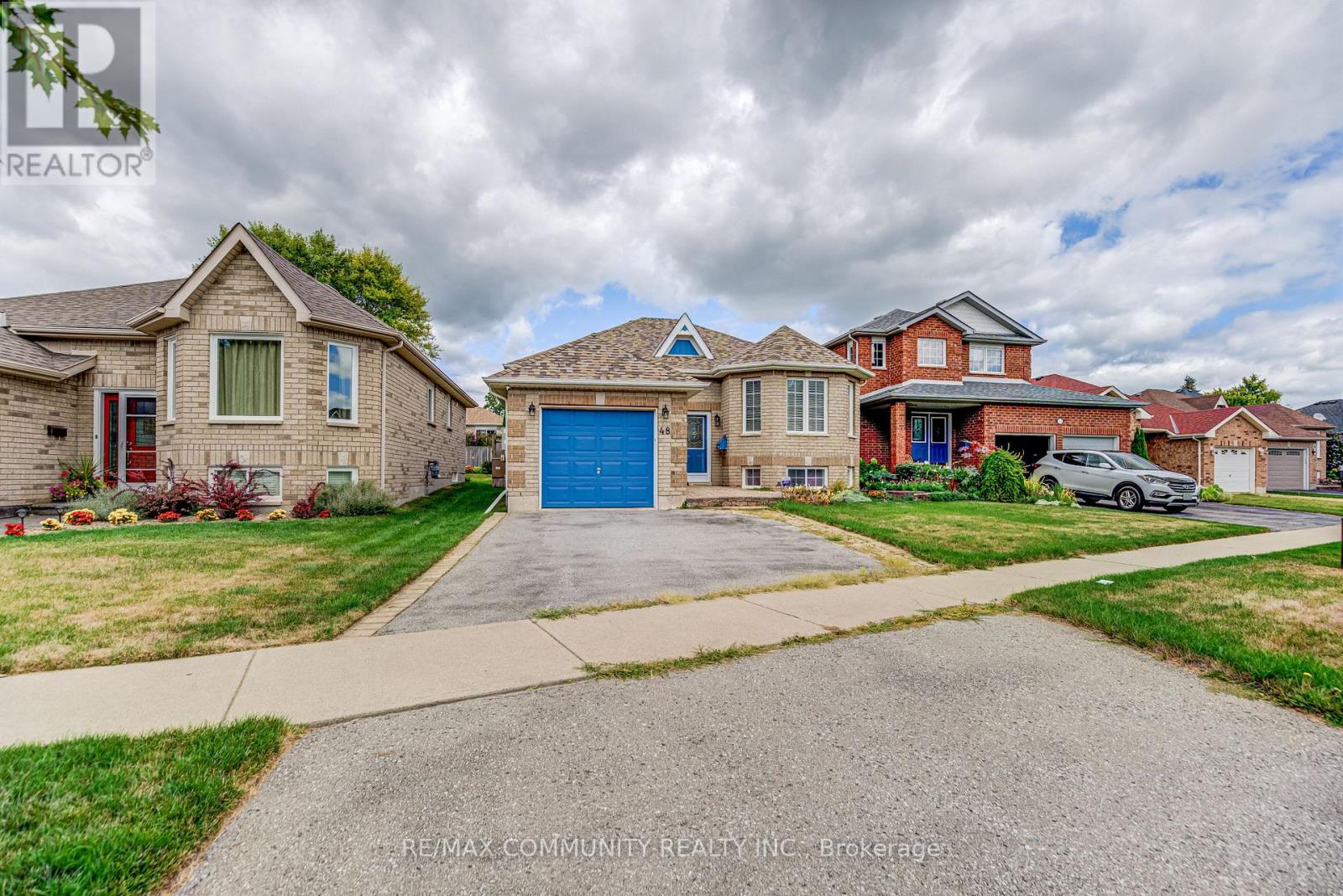 48 BLOOM AVENUE, clarington (newcastle), Ontario