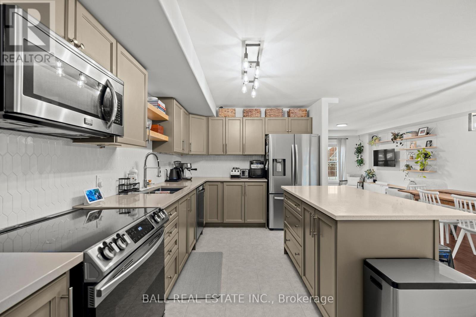 800 Broadway Boulevard, Peterborough (Northcrest Ward 5), Ontario  K9H 0H7 - Photo 13 - X12667848