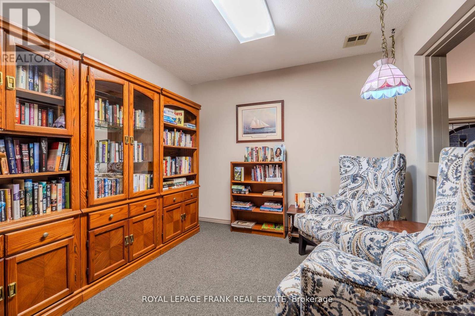 112 - 2 Heritage Way, Kawartha Lakes (Lindsay), Ontario  K9V 5P5 - Photo 35 - X12669220