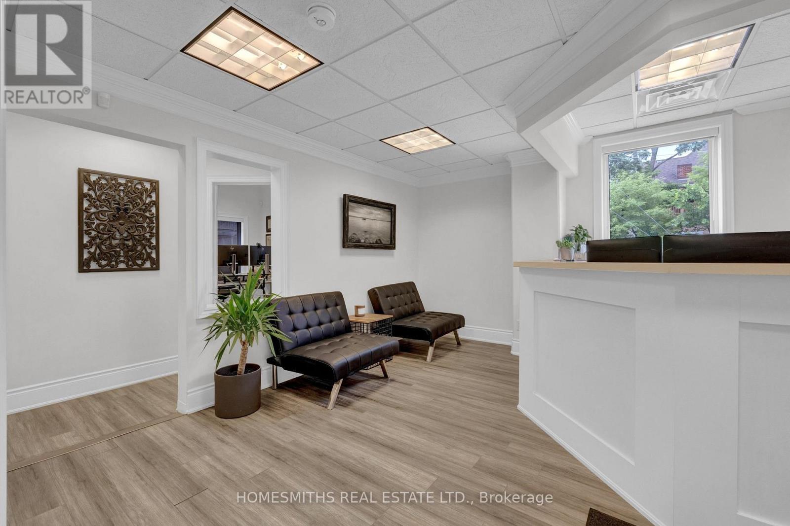 452 Charlotte Street, Peterborough (Town Ward 3), Ontario  K9J 2W3 - Photo 11 - X12671242