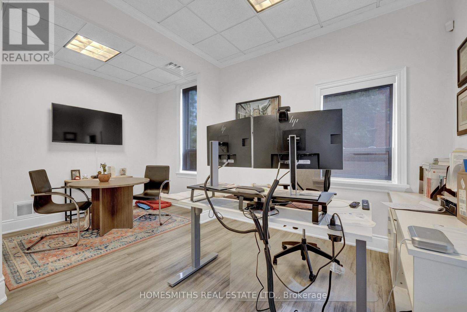 452 Charlotte Street, Peterborough (Town Ward 3), Ontario  K9J 2W3 - Photo 14 - X12671242