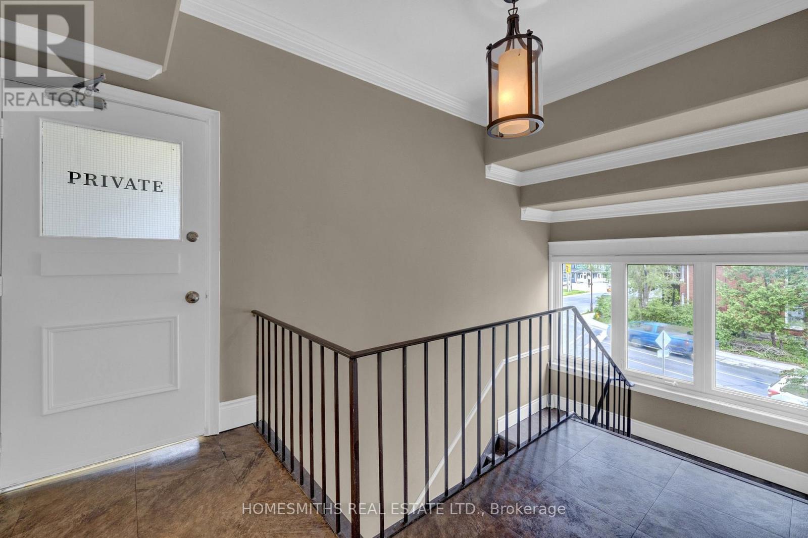 452 Charlotte Street, Peterborough (Town Ward 3), Ontario  K9J 2W3 - Photo 25 - X12671242