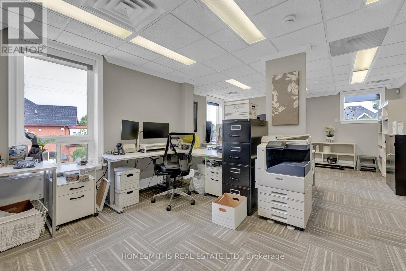 452 Charlotte Street, Peterborough (Town Ward 3), Ontario  K9J 2W3 - Photo 27 - X12671242