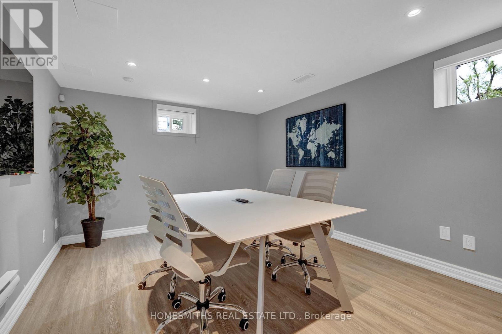 452 Charlotte Street, Peterborough (Town Ward 3), Ontario  K9J 2W3 - Photo 35 - X12671242