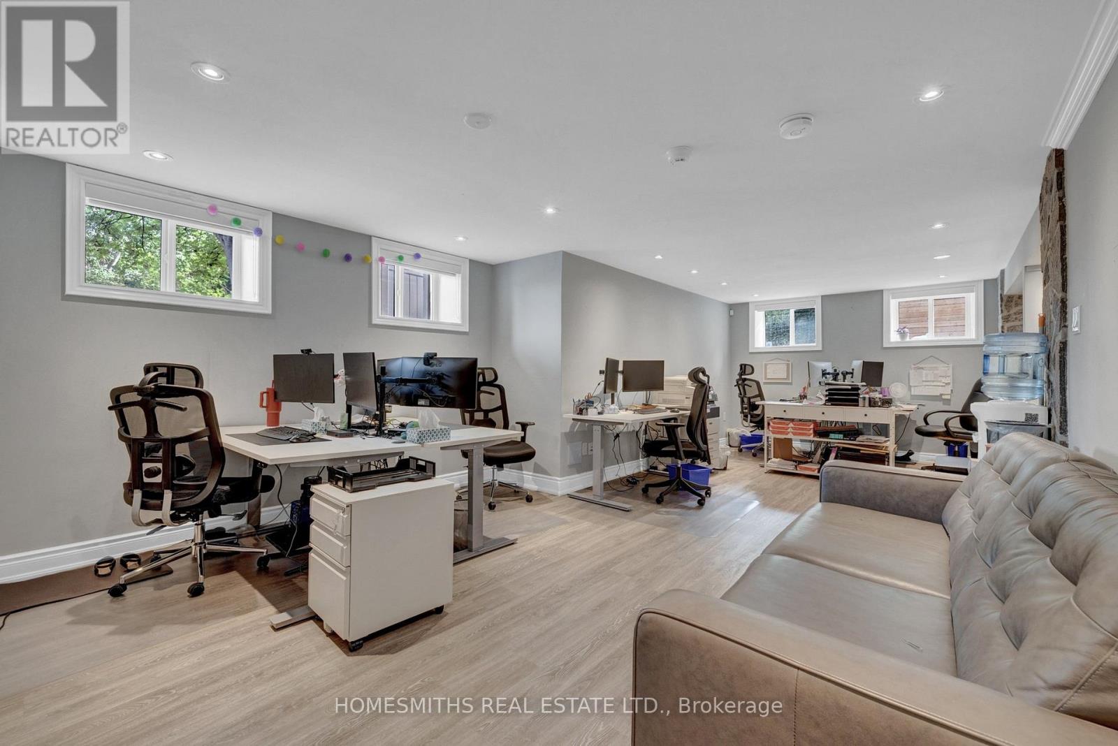 452 Charlotte Street, Peterborough (Town Ward 3), Ontario  K9J 2W3 - Photo 36 - X12671242