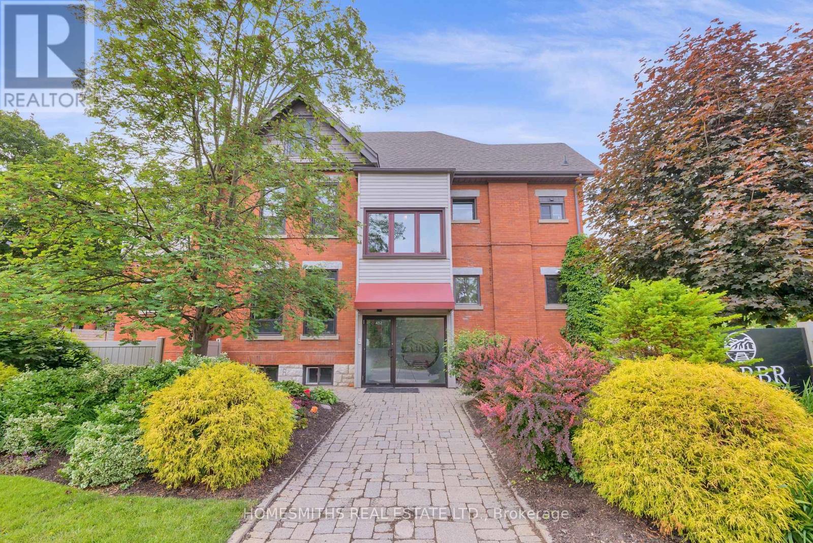 452 Charlotte Street, Peterborough (Town Ward 3), Ontario  K9J 2W3 - Photo 5 - X12671242