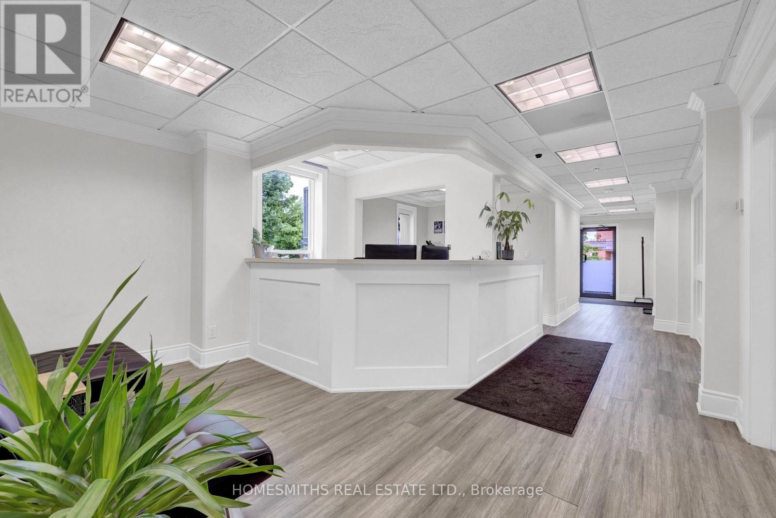 452 Charlotte Street, Peterborough (Town Ward 3), Ontario  K9J 2W3 - Photo 9 - X12671242