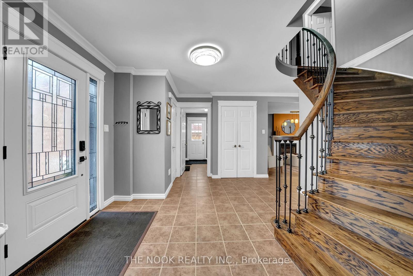 68 Foster Creek Drive, Clarington (Newcastle), Ontario  L1B 1G4 - Photo 4 - E12671832