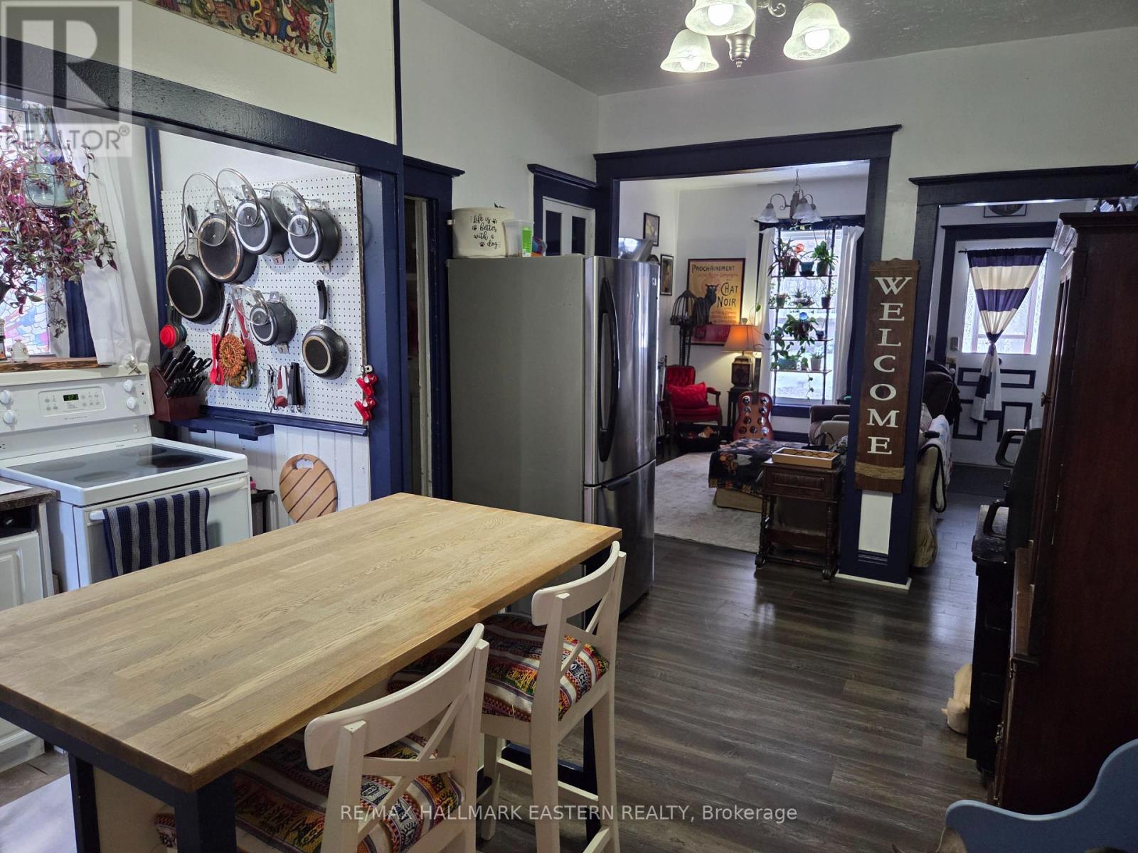 870 George Street N, Peterborough (Northcrest Ward 5), Ontario  K9H 3T7 - Photo 2 - X12672420