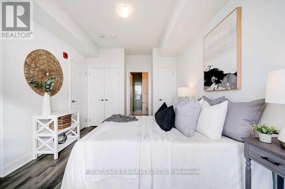 317 - 50 Lakebreeze Drive, Clarington (Newcastle), Ontario  L1B 0V9 - Photo 14 - E12672680