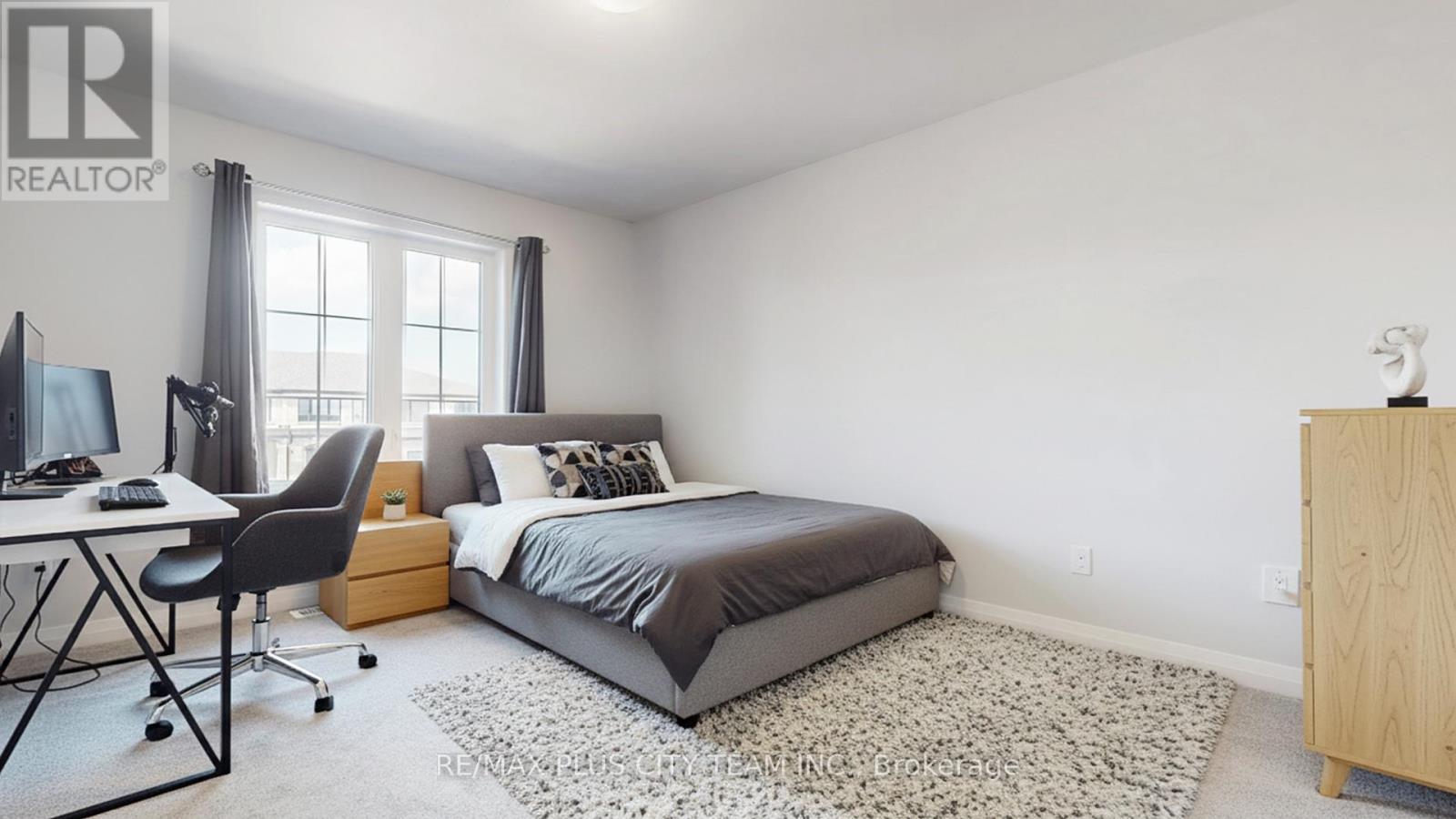 32 Keenan Street, Kawartha Lakes (Lindsay), Ontario  K9V 6C2 - Photo 12 - X12673324