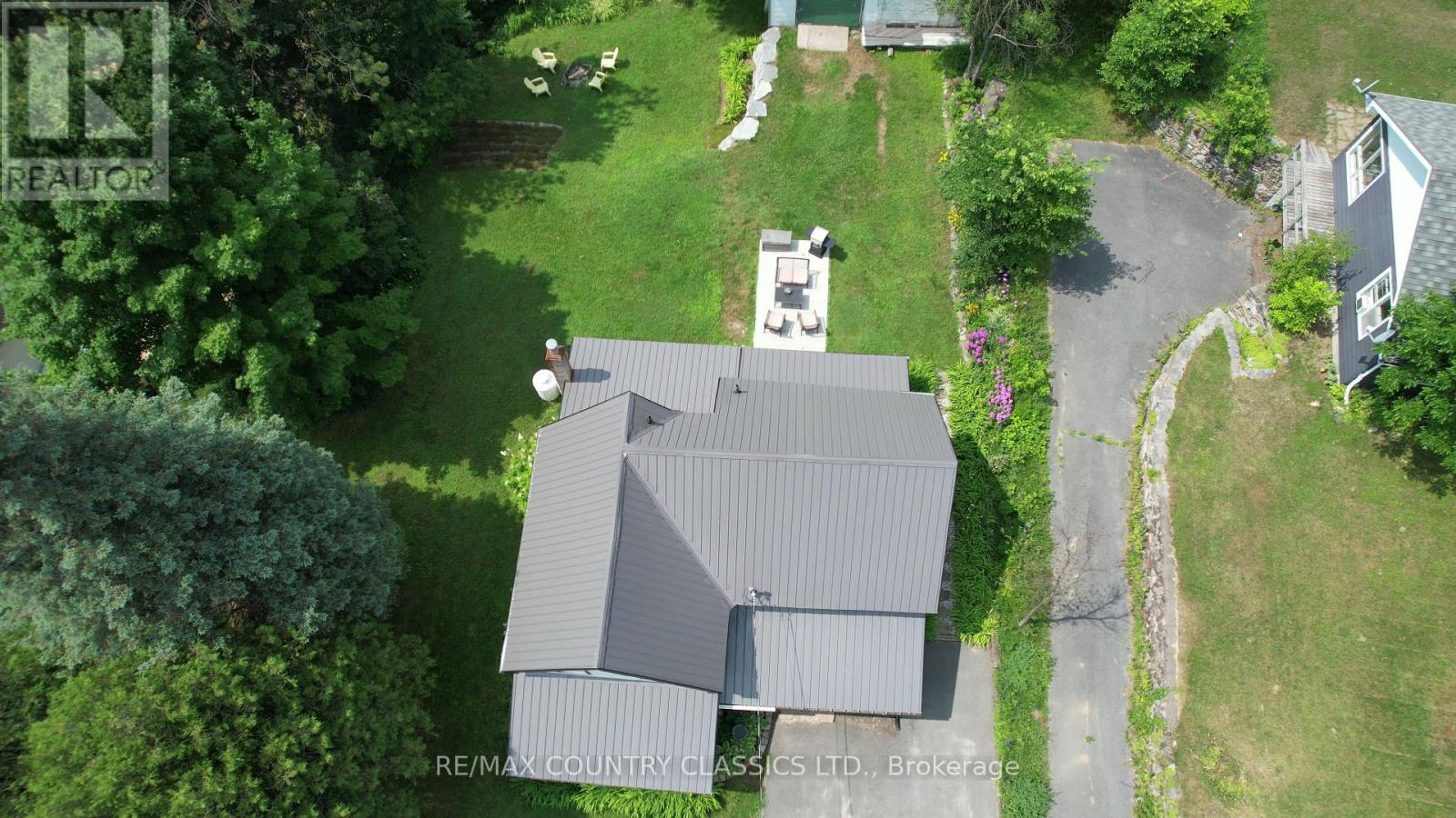 12 Hastings Street S, Bancroft (Bancroft Ward), Ontario  K0L 1C0 - Photo 2 - X12673430