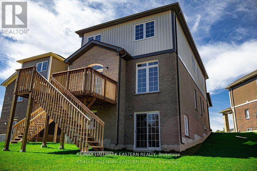 37 Coldbrook Drive, Cavan Monaghan (Millbrook Village), Ontario  L0A 1G0 - Photo 2 - X12673514