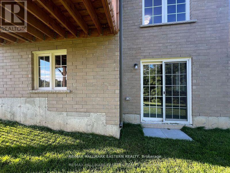 37 Coldbrook Drive, Cavan Monaghan (Millbrook Village), Ontario  L0A 1G0 - Photo 34 - X12673514