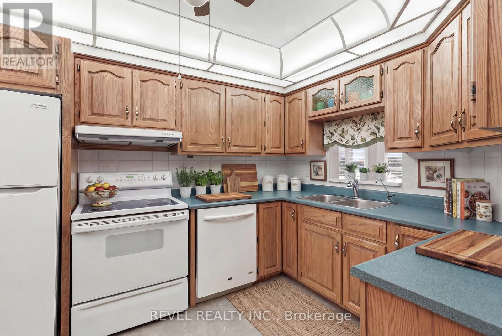 309 - 4 Heritage Way, Kawartha Lakes (Lindsay), Ontario  K9V 5Z2 - Photo 16 - X12673792