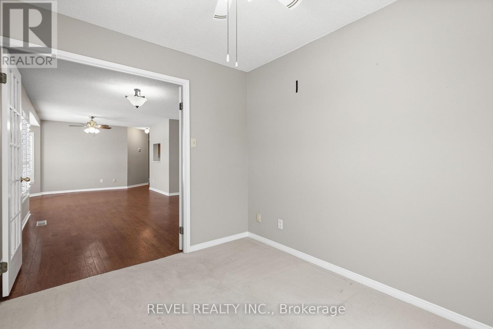 309 - 4 Heritage Way, Kawartha Lakes (Lindsay), Ontario  K9V 5Z2 - Photo 24 - X12673792