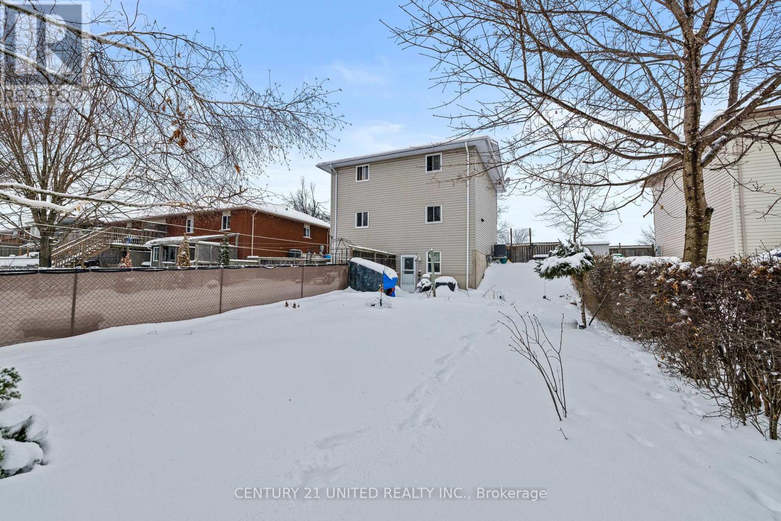 117 Towerhill Road, Peterborough (Northcrest Ward 5), Ontario  K9H 7M7 - Photo 24 - X12674030