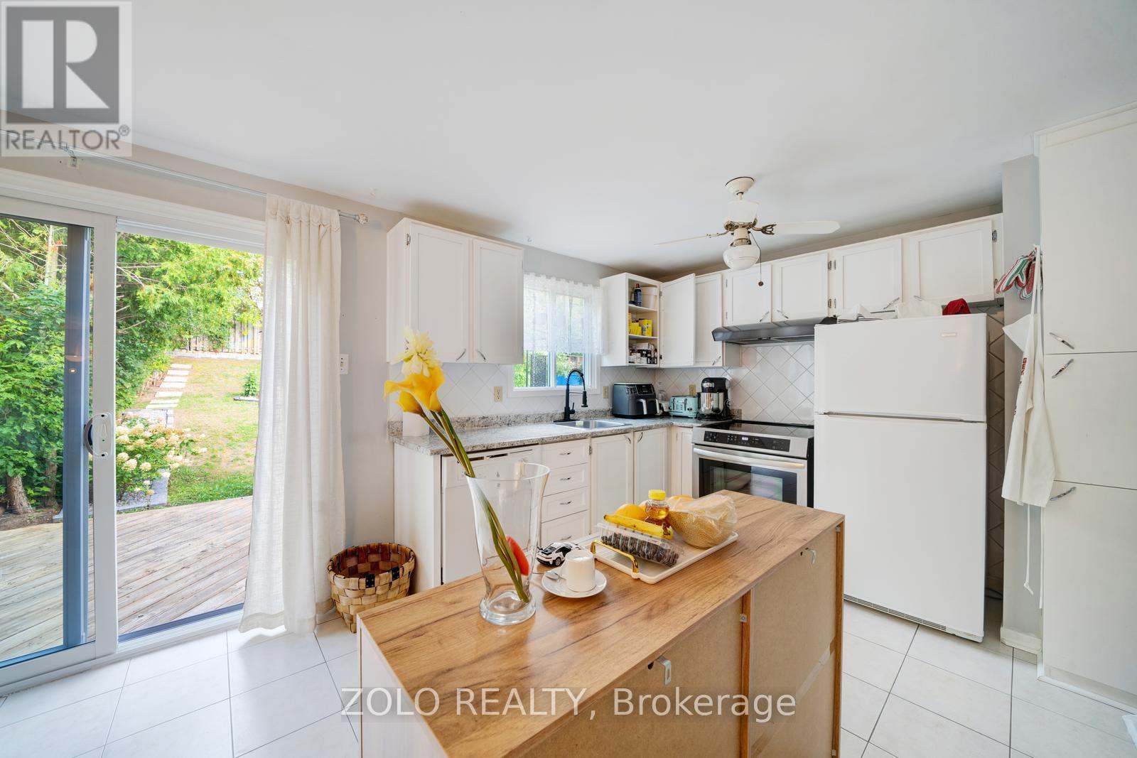 2048 Walker Avenue, Peterborough (Ashburnham Ward 4), Ontario  K9L 1S1 - Photo 13 - X12674868