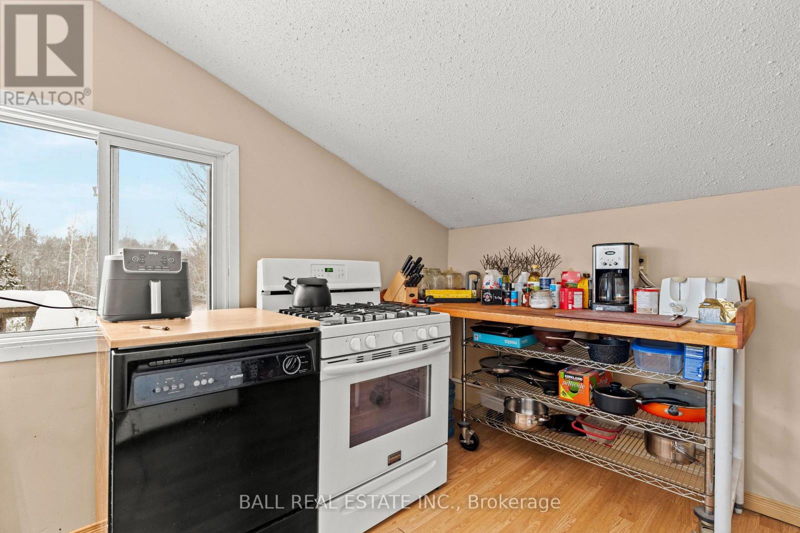 1416 Fleetwood Road, Kawartha Lakes (Manvers), Ontario  L0A 1A0 - Photo 40 - X12675412