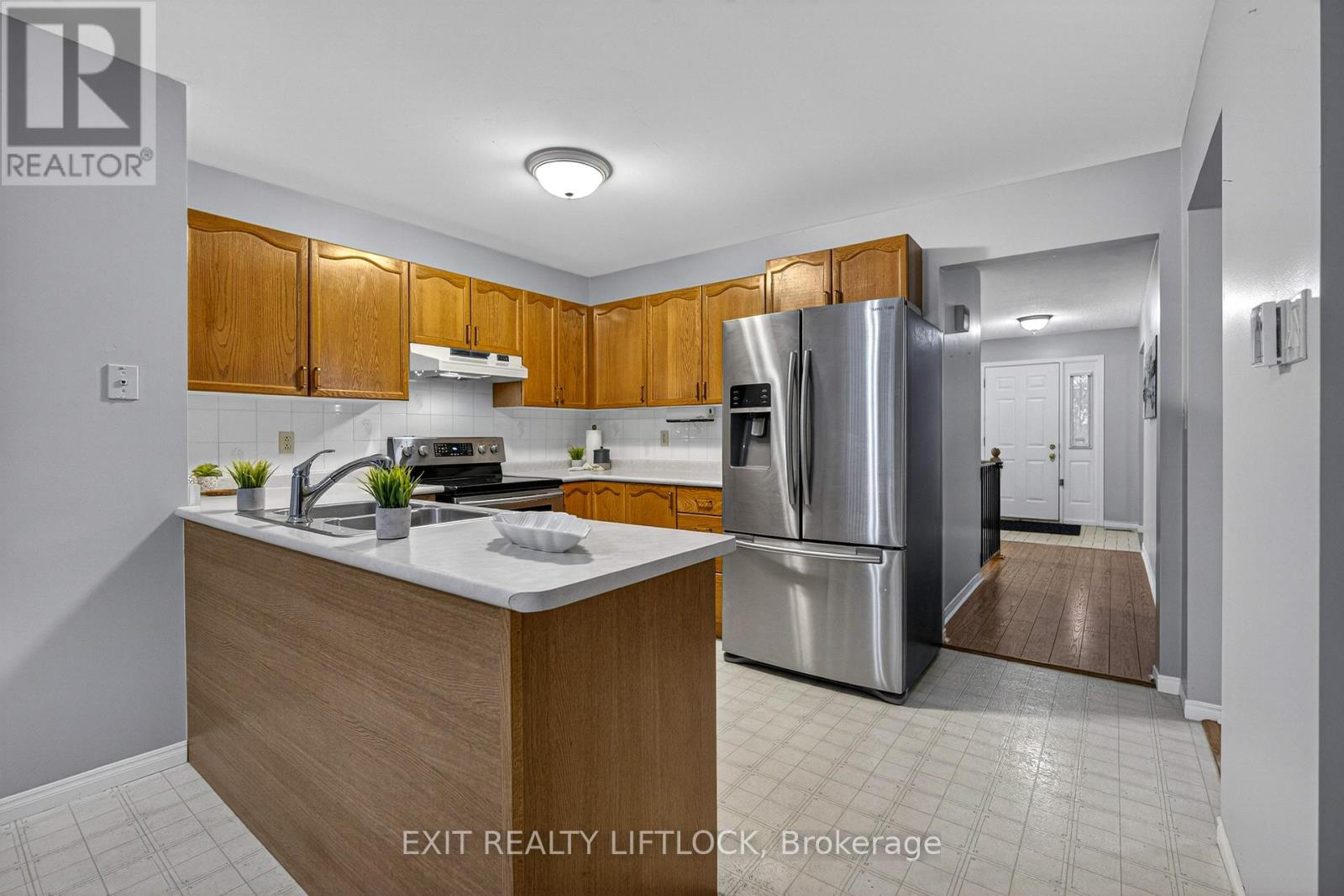 1627 Ramblewood Drive, Peterborough (Otonabee Ward 1), Ontario  K9K 2C3 - Photo 11 - X12676052