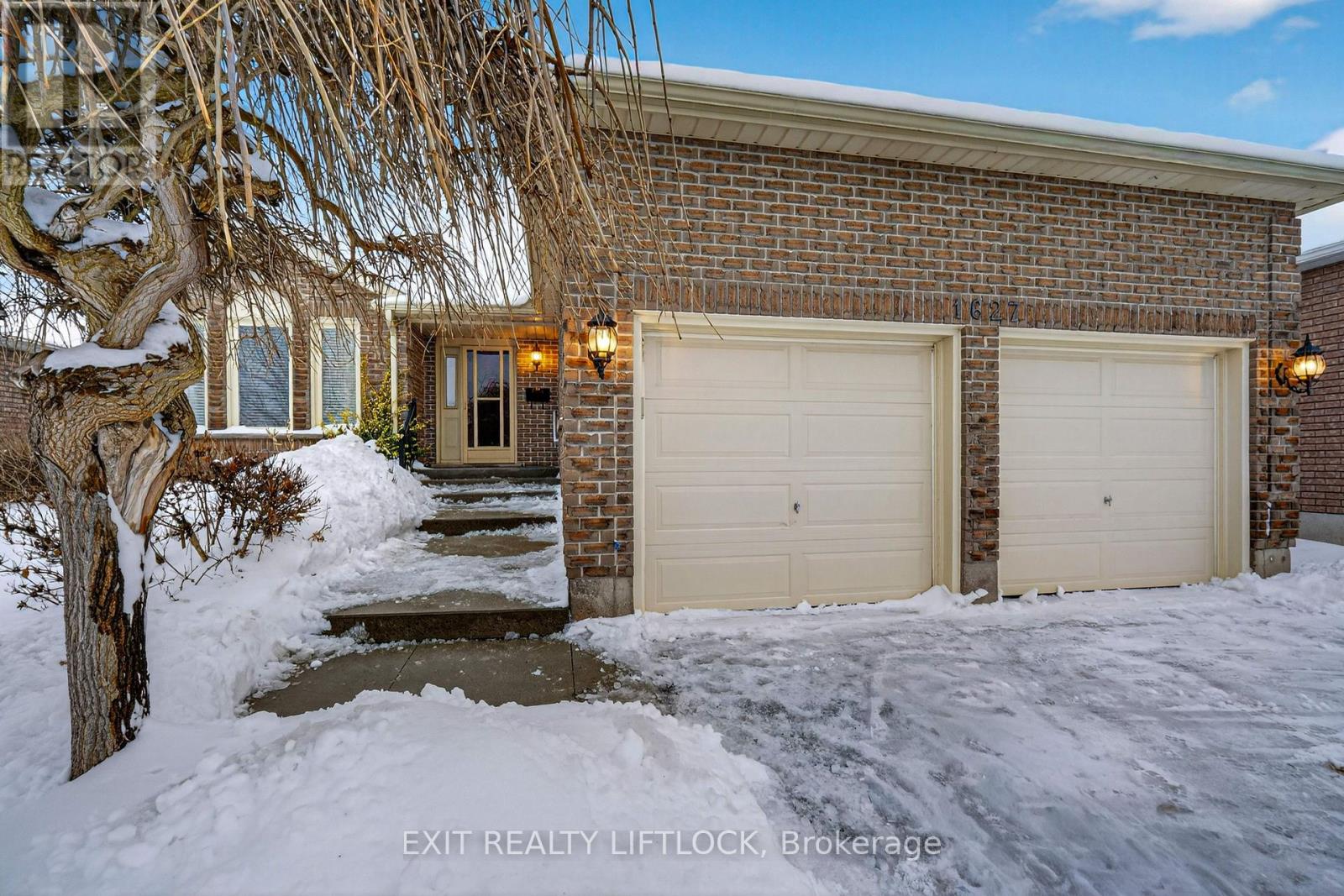1627 Ramblewood Drive, Peterborough (Otonabee Ward 1), Ontario  K9K 2C3 - Photo 2 - X12676052