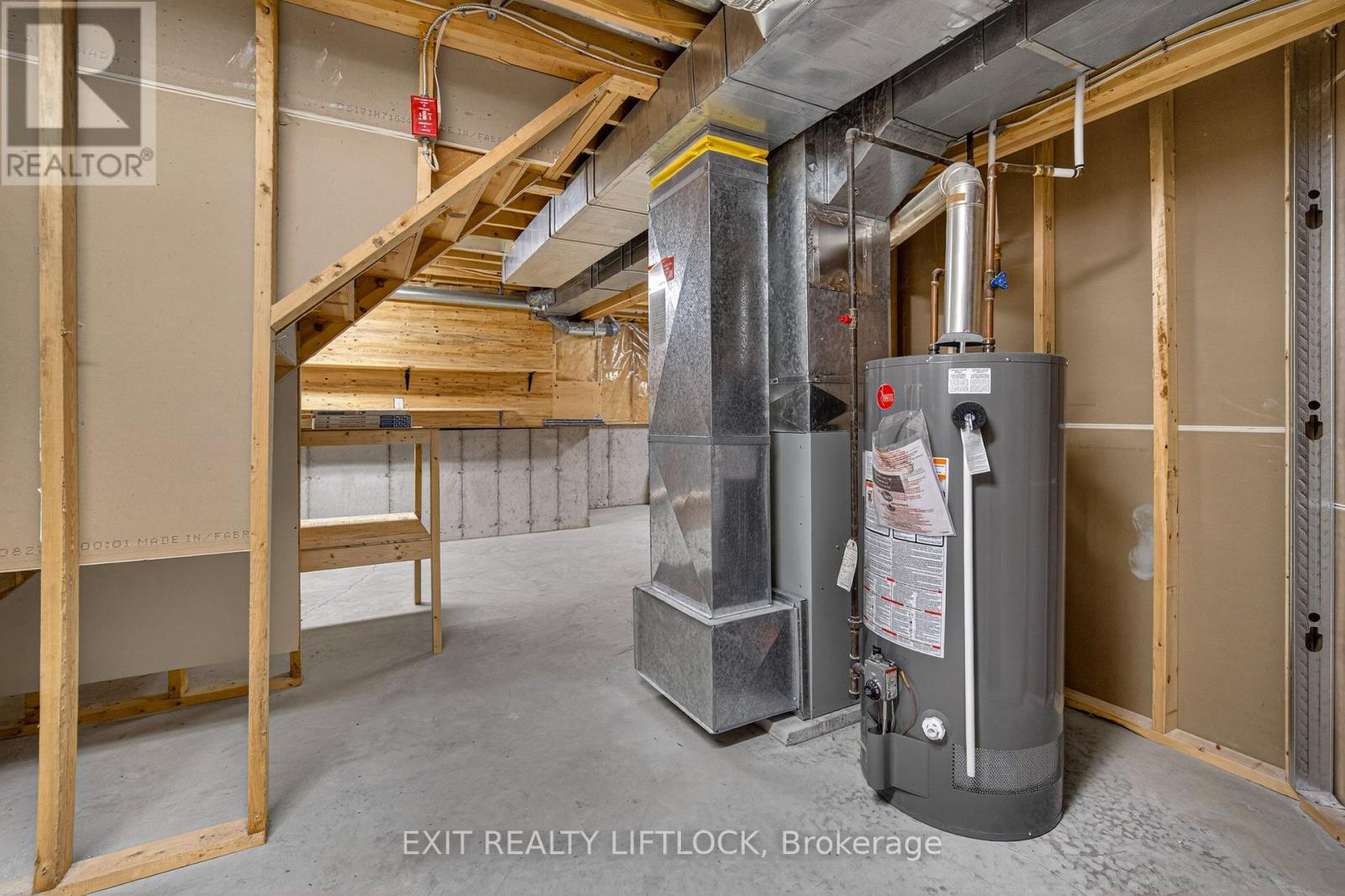 1627 Ramblewood Drive, Peterborough (Otonabee Ward 1), Ontario  K9K 2C3 - Photo 33 - X12676052