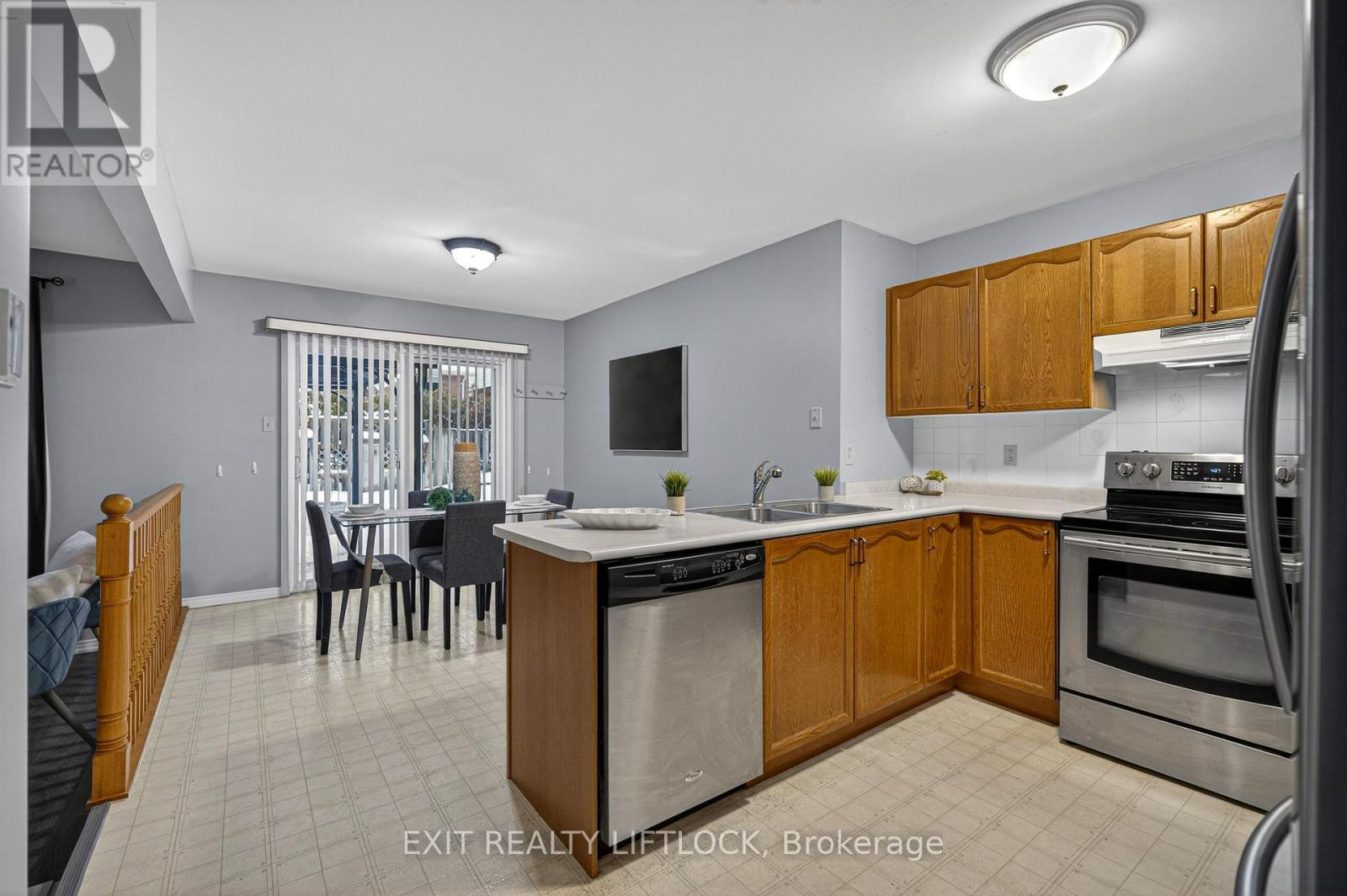 1627 Ramblewood Drive, Peterborough (Otonabee Ward 1), Ontario  K9K 2C3 - Photo 9 - X12676052