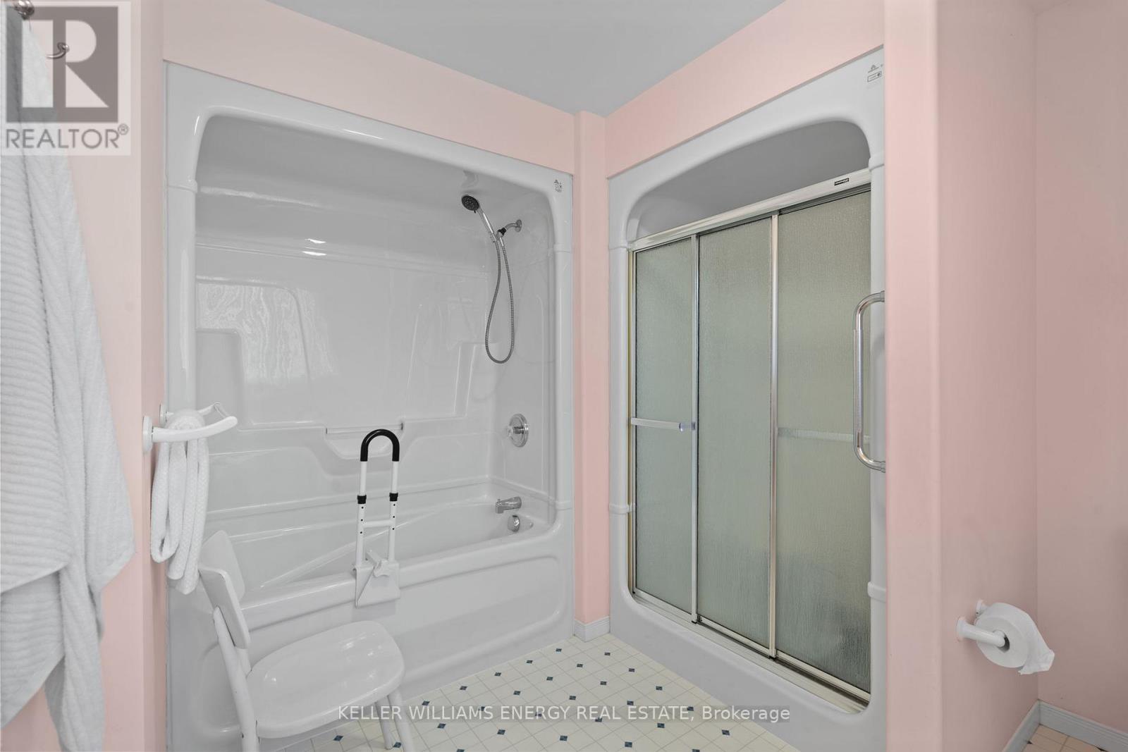 5 Fortye Gate, Peterborough (Otonabee Ward 1), Ontario  K9K 2E7 - Photo 26 - X12676304