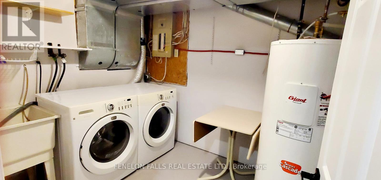 7 James Street, Kawartha Lakes (Lindsay), Ontario  K9V 3B3 - Photo 5 - X12676360