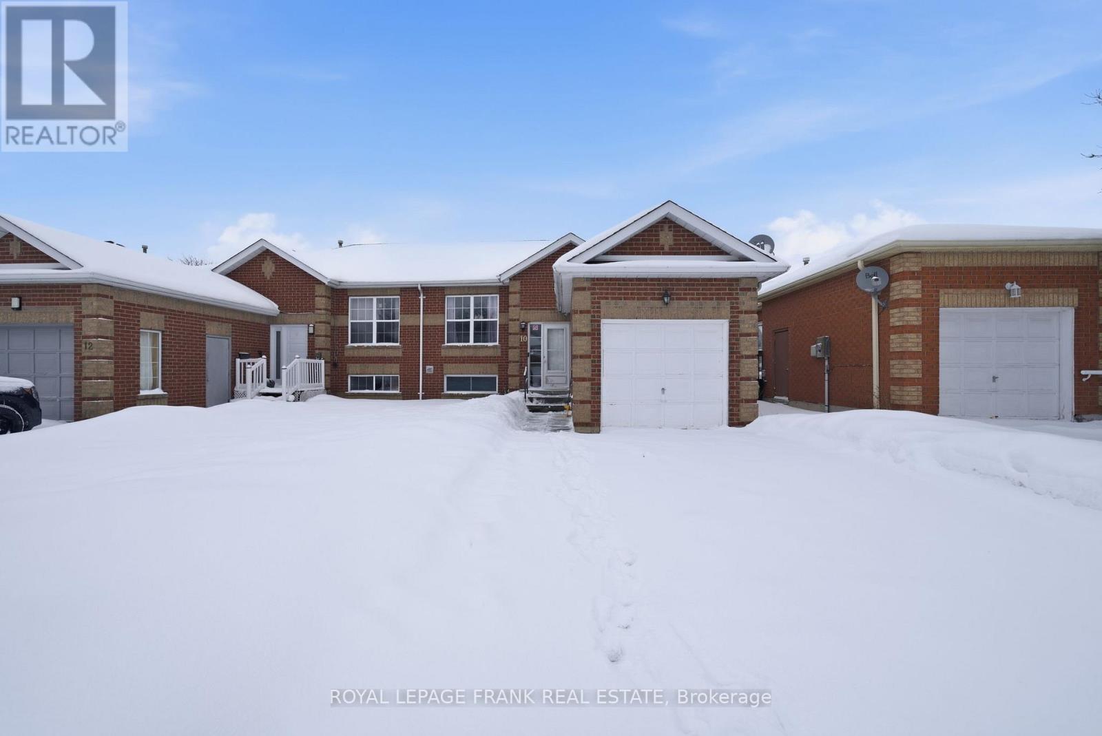 10 Flavelle Crescent, Kawartha Lakes (Lindsay), Ontario  K9V 6E2 - Photo 2 - X12673524