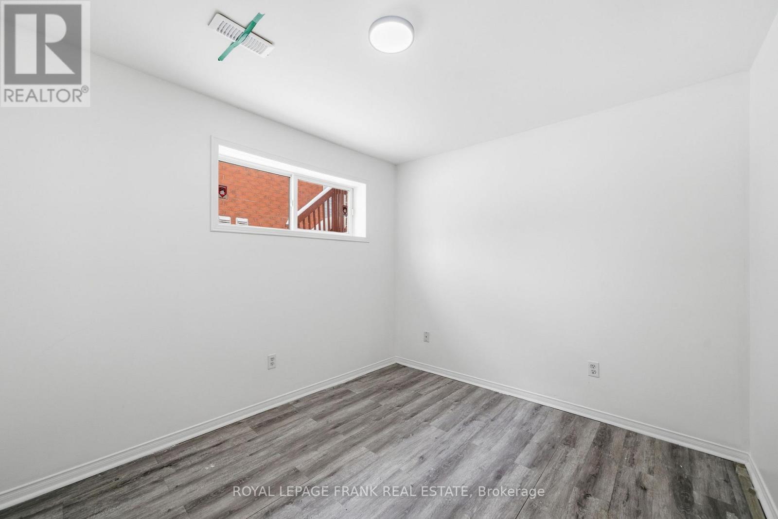 10 Flavelle Crescent, Kawartha Lakes (Lindsay), Ontario  K9V 6E2 - Photo 24 - X12673524