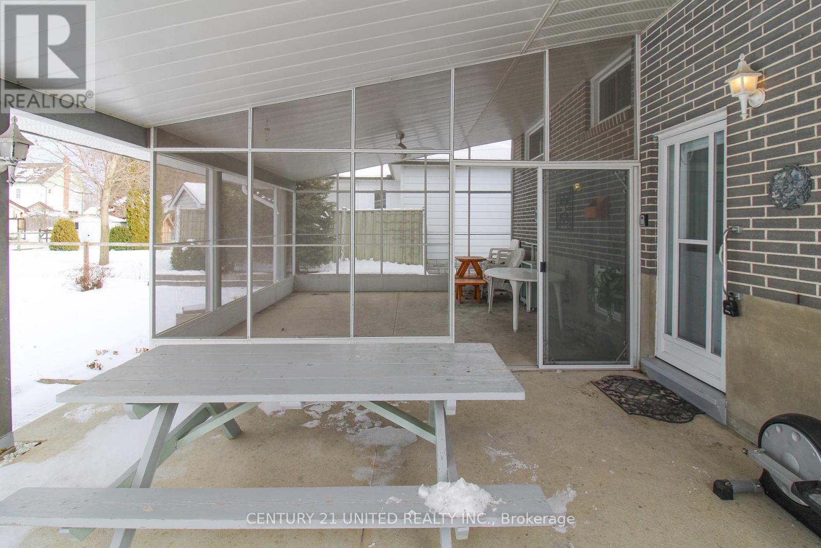 636 Cameron Street, Peterborough (Otonabee Ward 1), Ontario  K9J 3Z8 - Photo 32 - X12676872