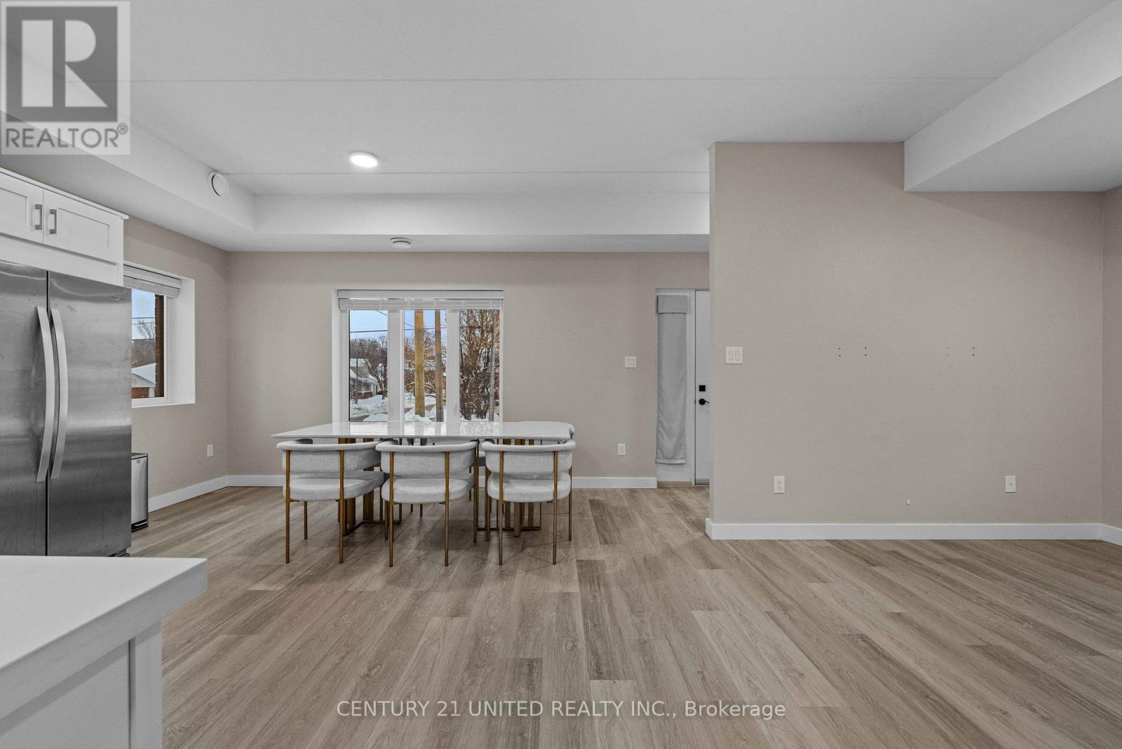 138 Dufferin Street, Peterborough (Ashburnham Ward 4), Ontario  K9H 1N2 - Photo 2 - X12676910