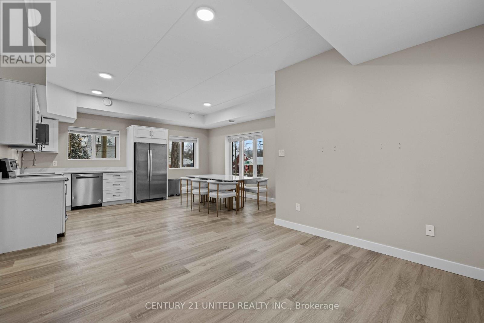 138 Dufferin Street, Peterborough (Ashburnham Ward 4), Ontario  K9H 1N2 - Photo 3 - X12676910